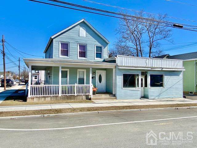 103 Pine Avenue - Photo 1