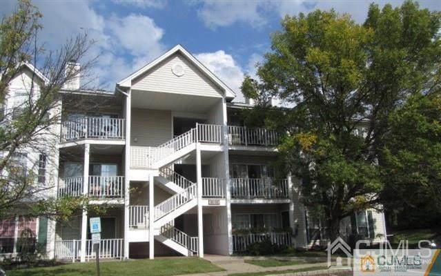 11 Kingston Run - Photo 1