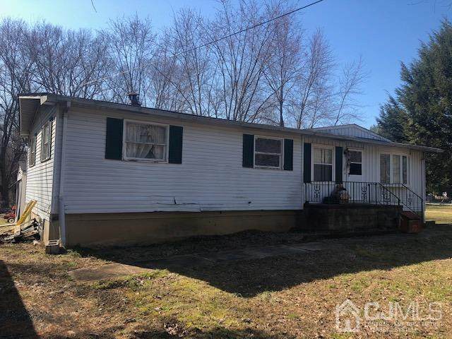 393 Spotswood Gravel Hill Road - Photo 1