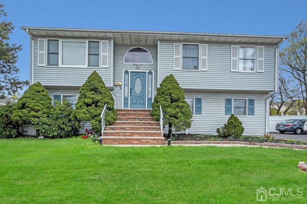 1555 Hamilton Boulevard - Photo 1