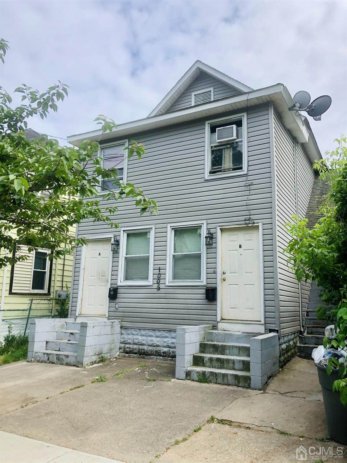 1006 Sewall Avenue - Photo 1