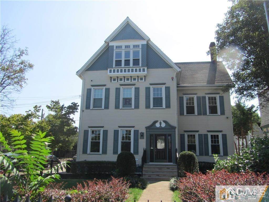 142 Livingston Avenue - Photo 1