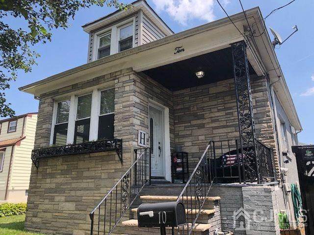 10 Lincoln Avenue - Photo 1