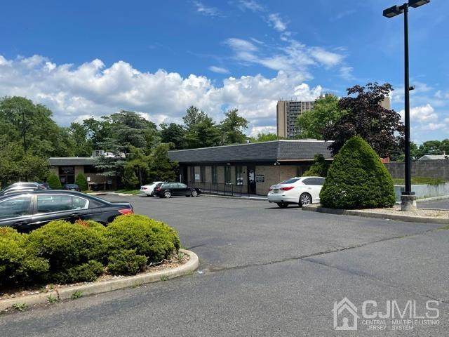 636 Easton Avenue - Photo 1
