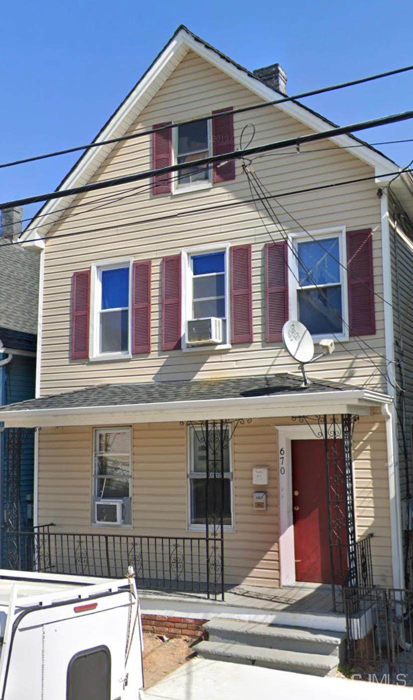 670 Elizabeth Street - Photo 1