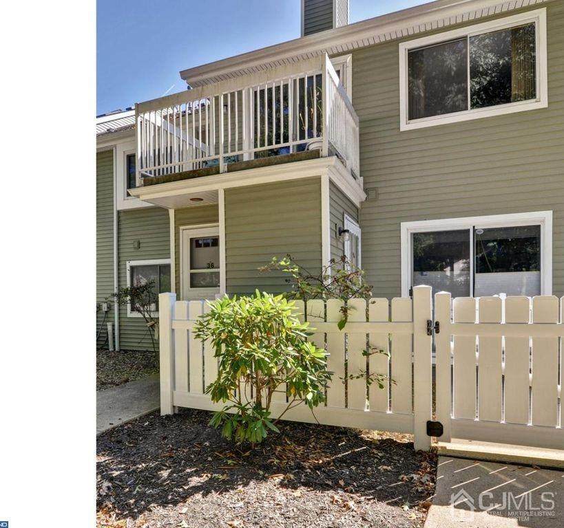 36 Arrowwood Lane - Photo 1