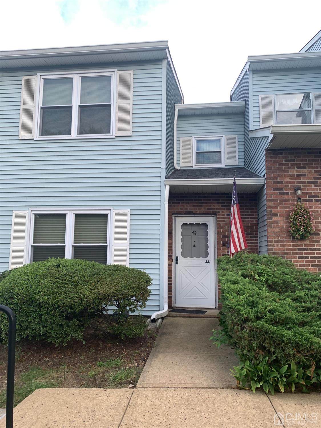 44 Deerfield Lane - Photo 1