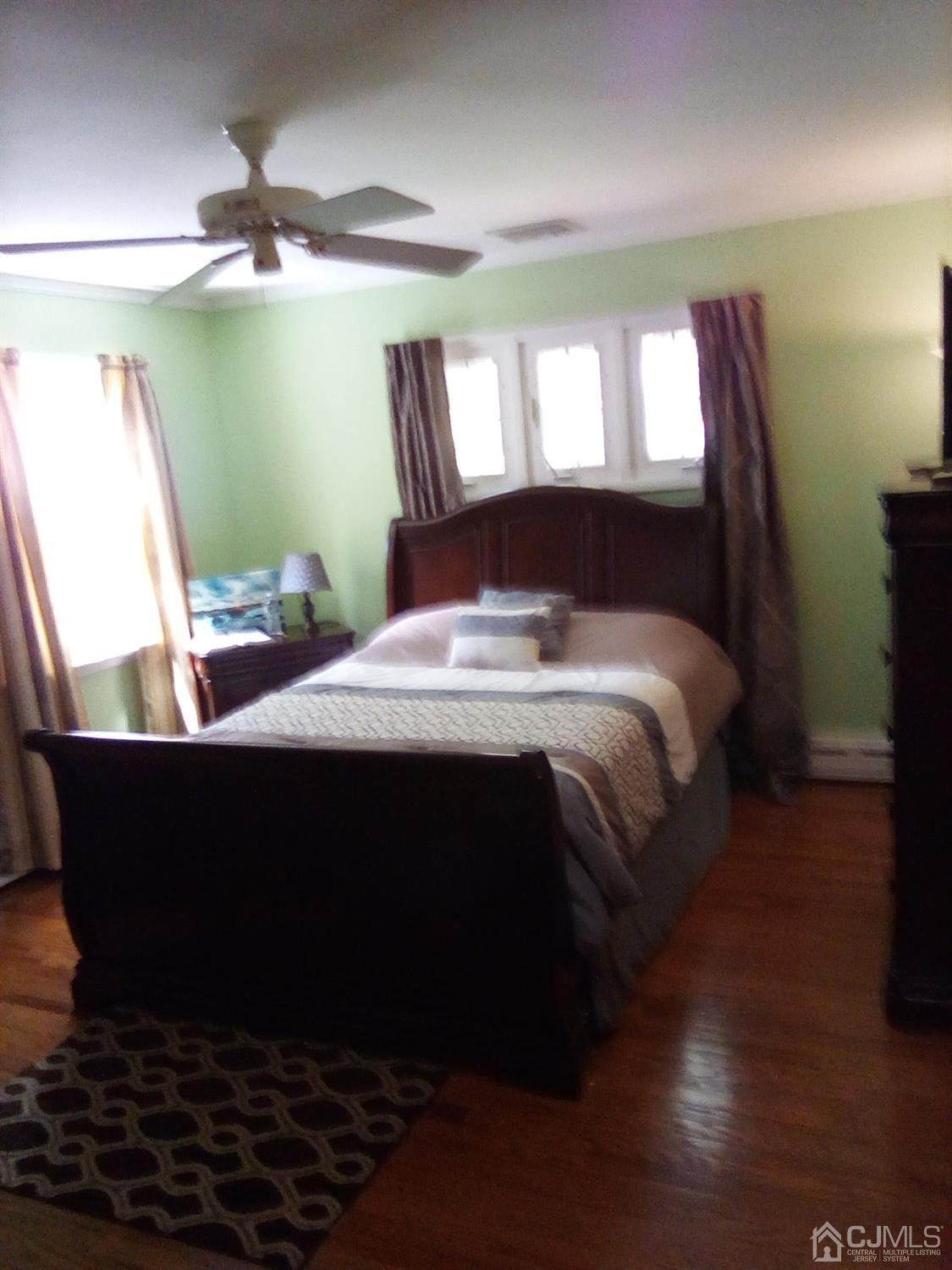 300 Mobus Avenue - Photo 1