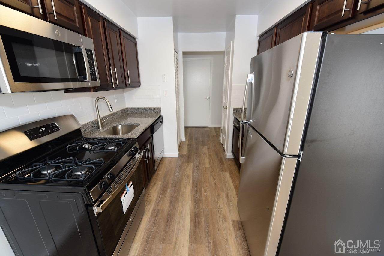 115 Peach Street - Photo 1