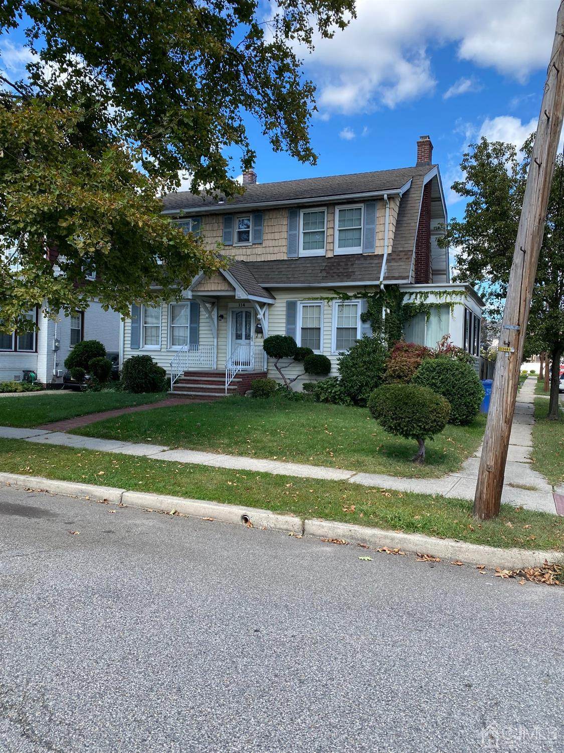 114 Grove Avenue - Photo 1