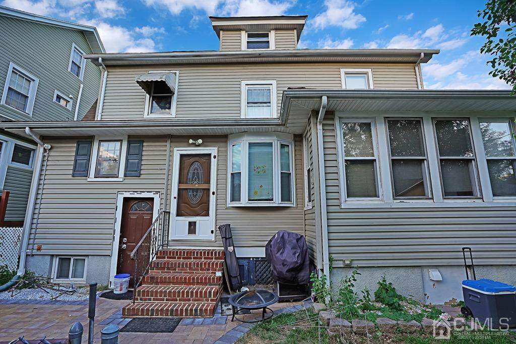 156 Lakeview Avenue - Photo 1