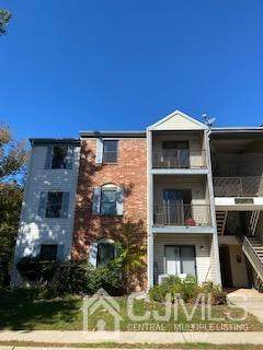338 Lancaster Court - Photo 1