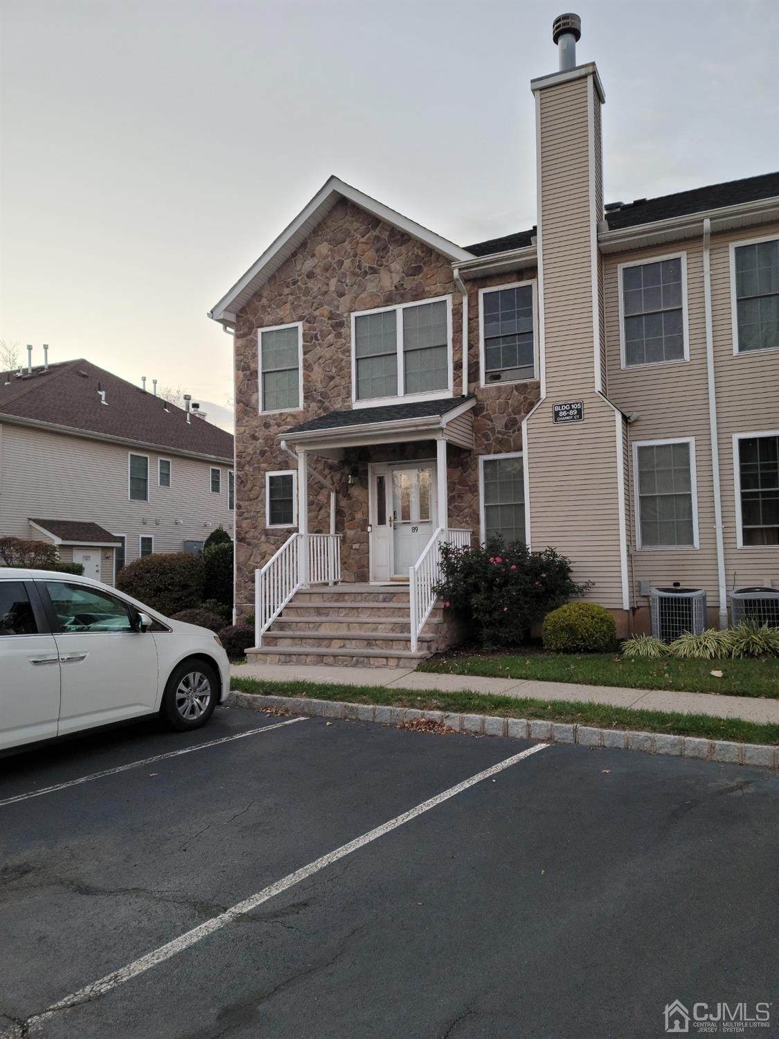 89 Chariot Court - Photo 1