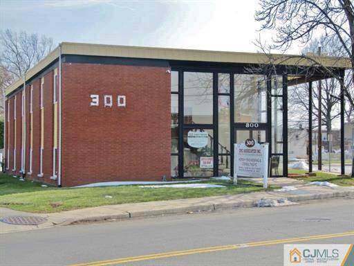 300 Maple Avenue - Photo 1