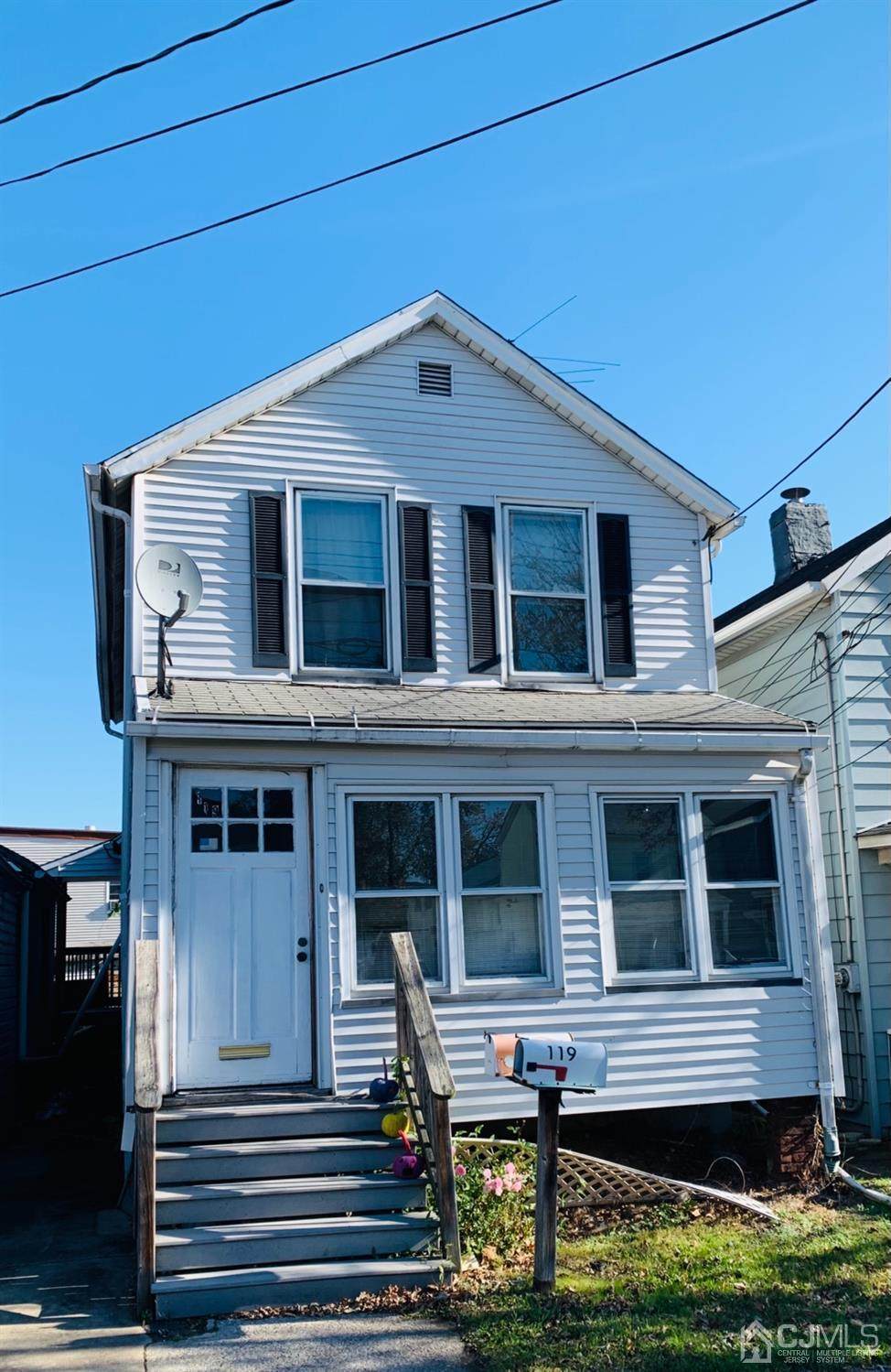 119 Pine Avenue - Photo 1