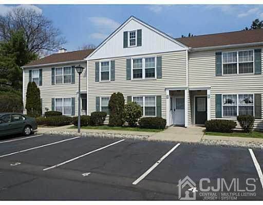 2 Hanover Square - Photo 1