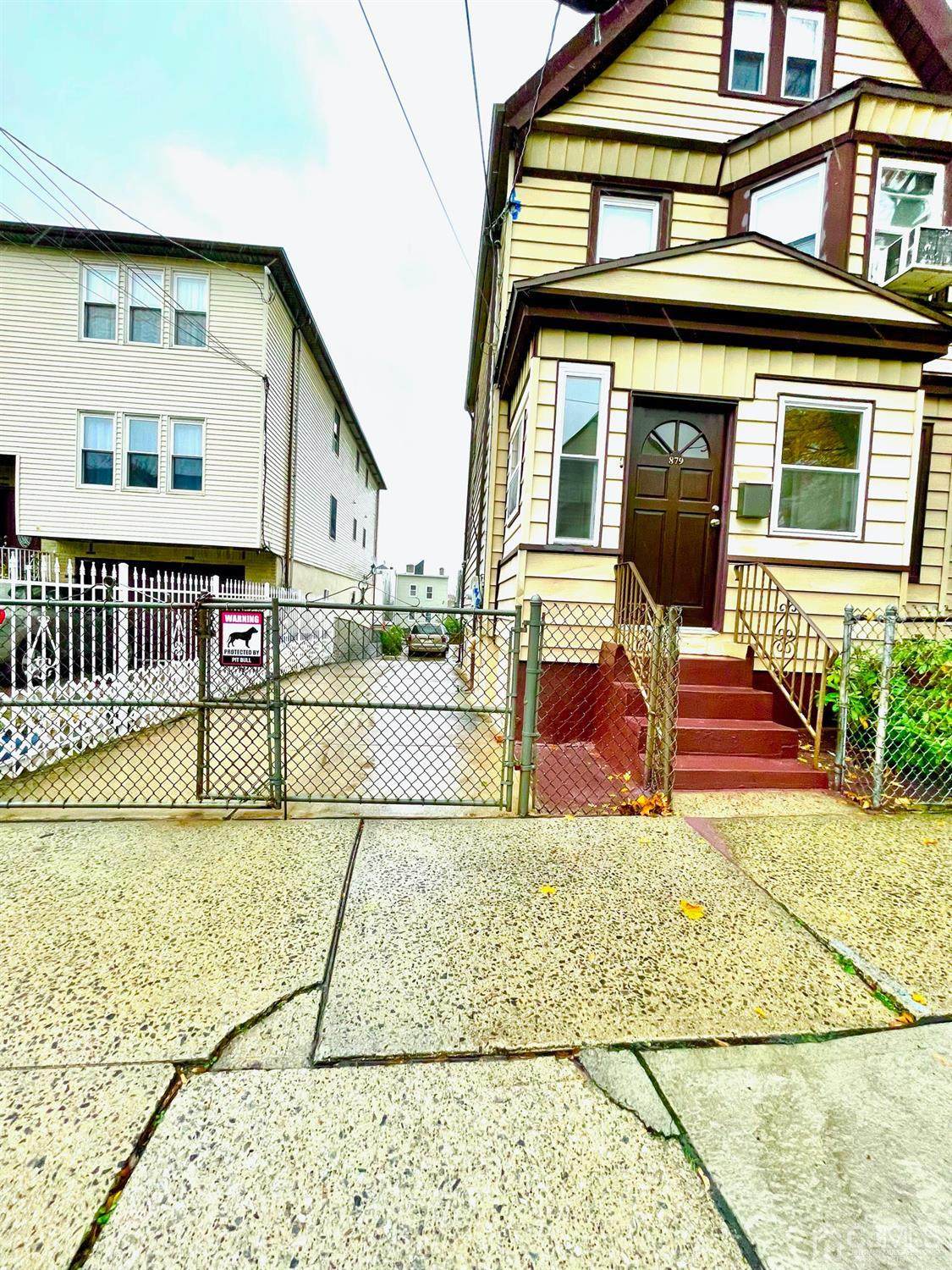 879 Clifton Avenue - Photo 1