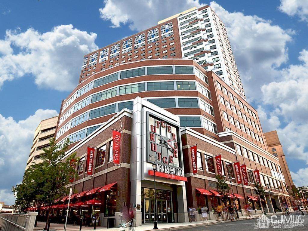 110 Somerset Street - Photo 1