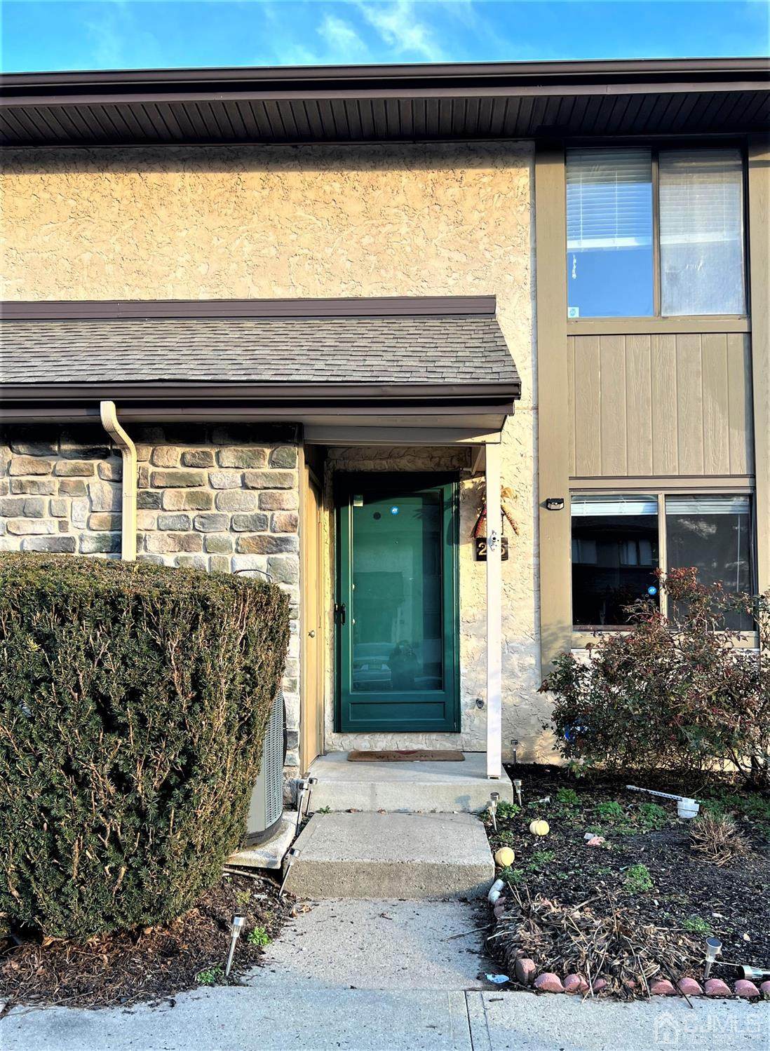 215 Hampshire Drive - Photo 1