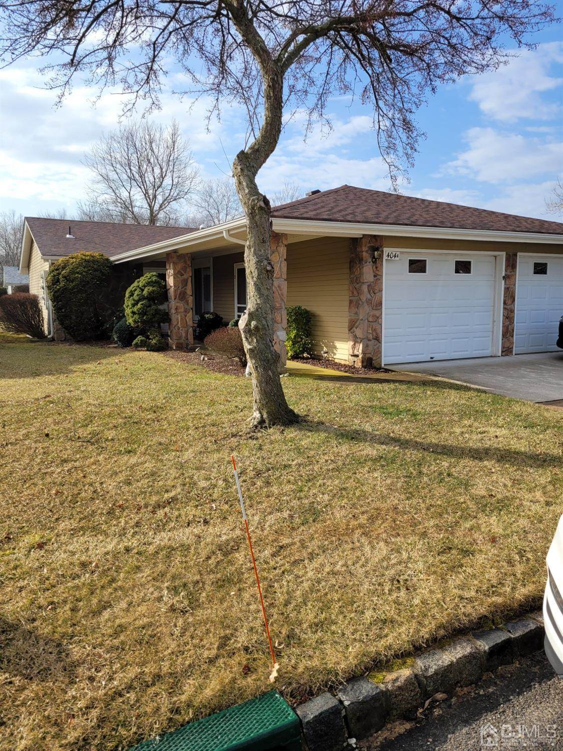 404 Metuchen Drive - Photo 1
