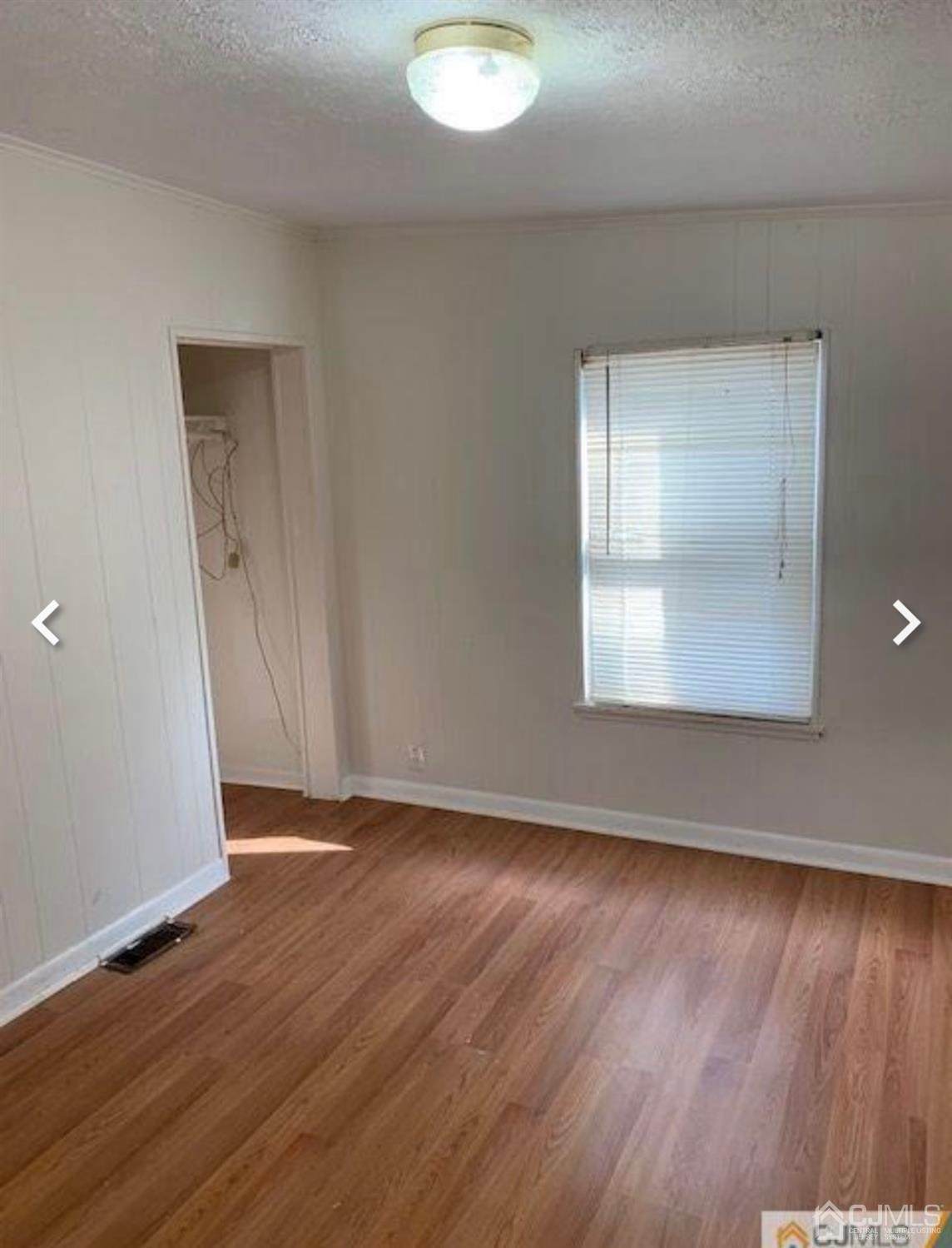 276 Comstock Street - Photo 1