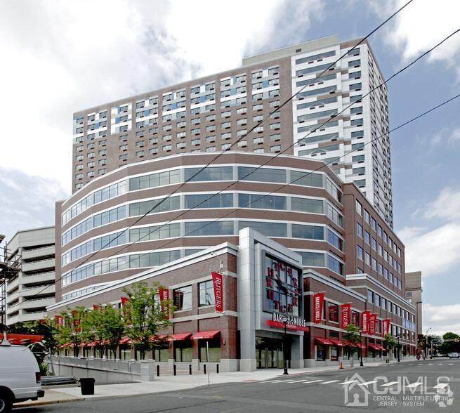 110 Somerset Street - Photo 1