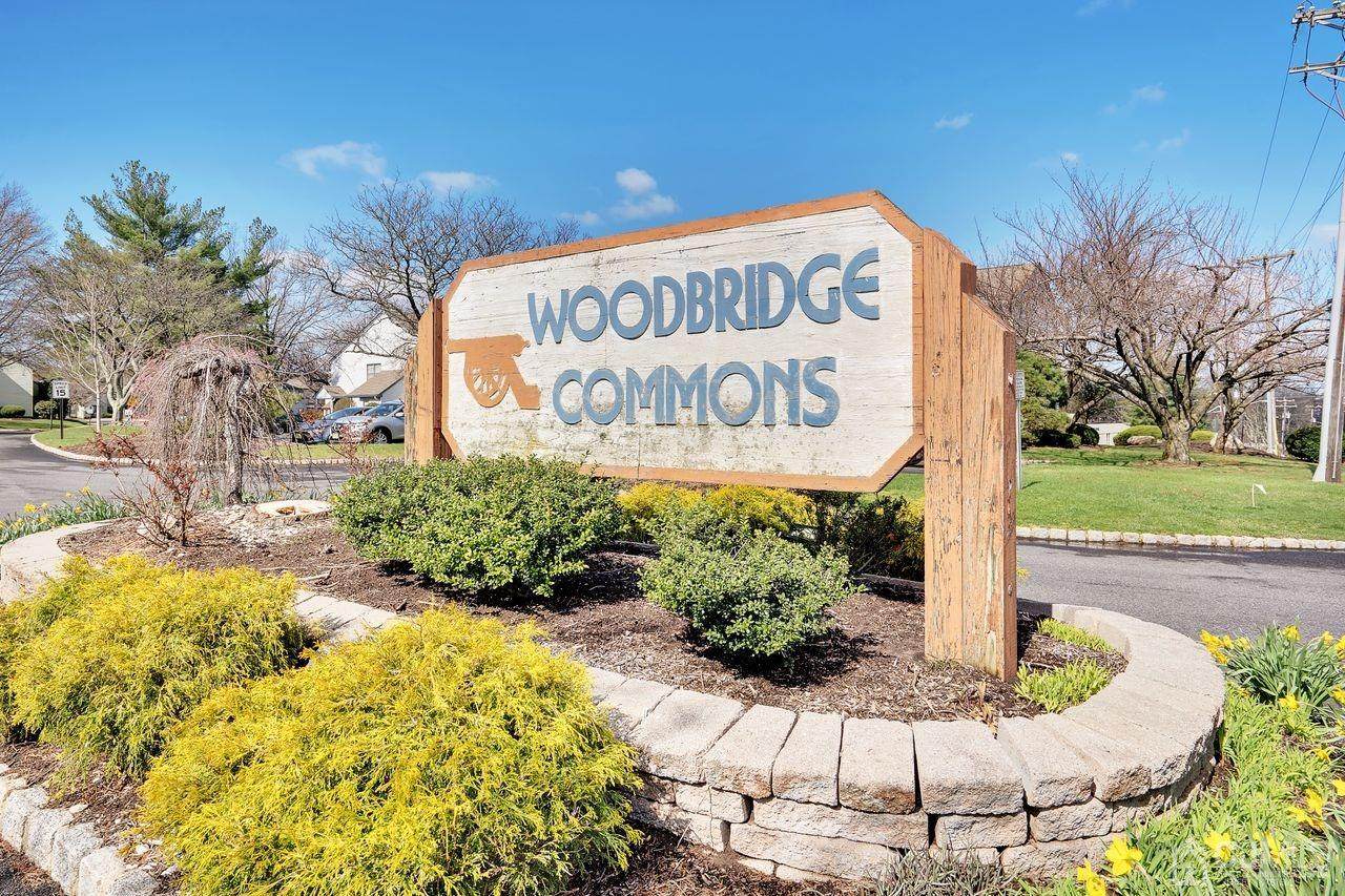 1810 Woodbridge Commons Way - Photo 1