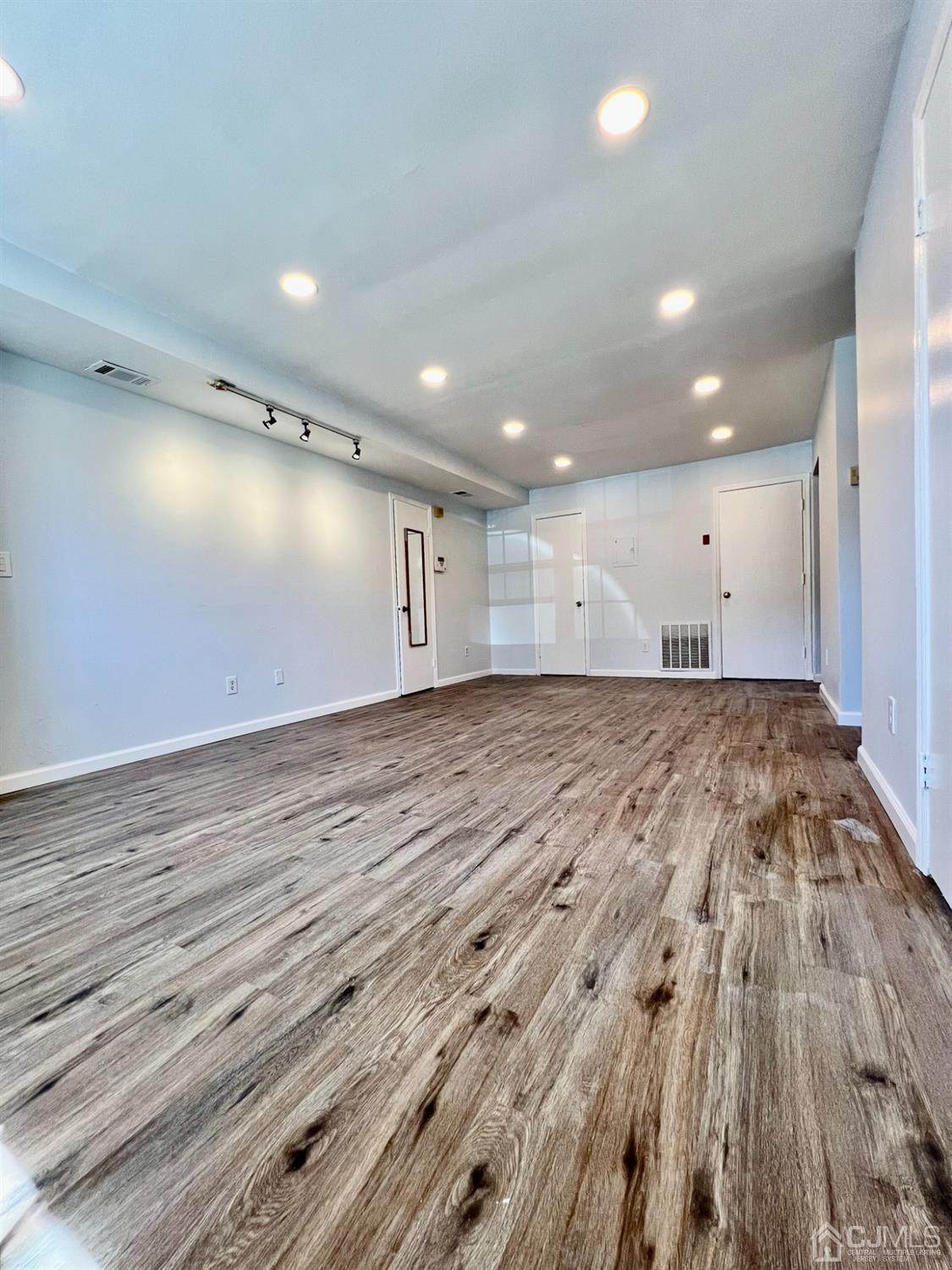 364 College Drive - Photo 1
