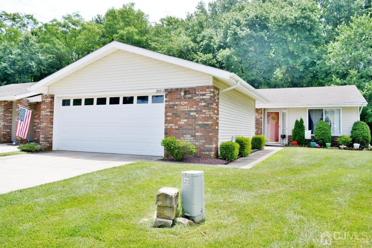 285 Oradell Drive - Photo 1