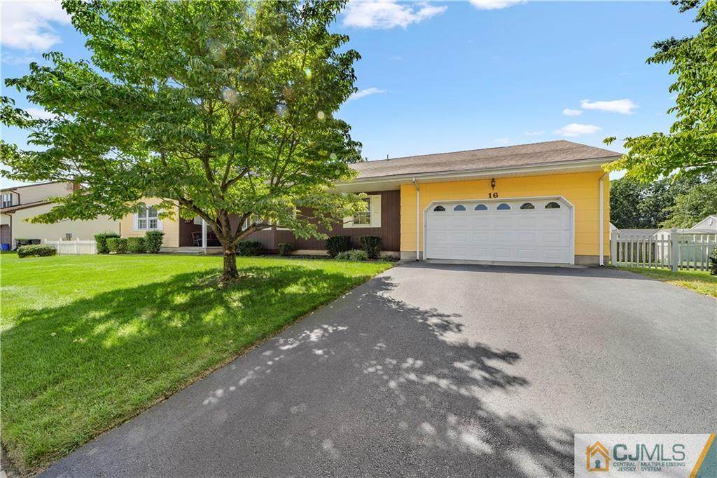 16 Rosewood Lane - Photo 1