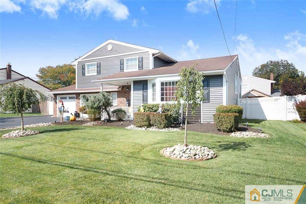 85 Louis Avenue - Photo 1
