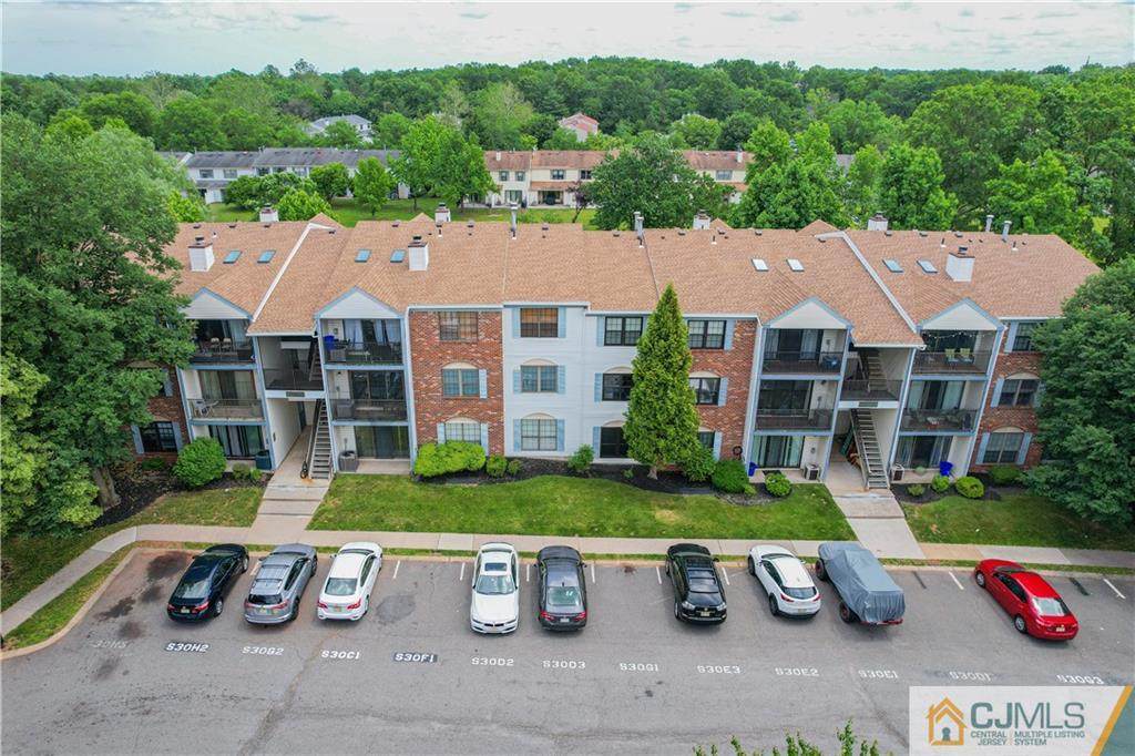 403 Lancaster Court - Photo 1