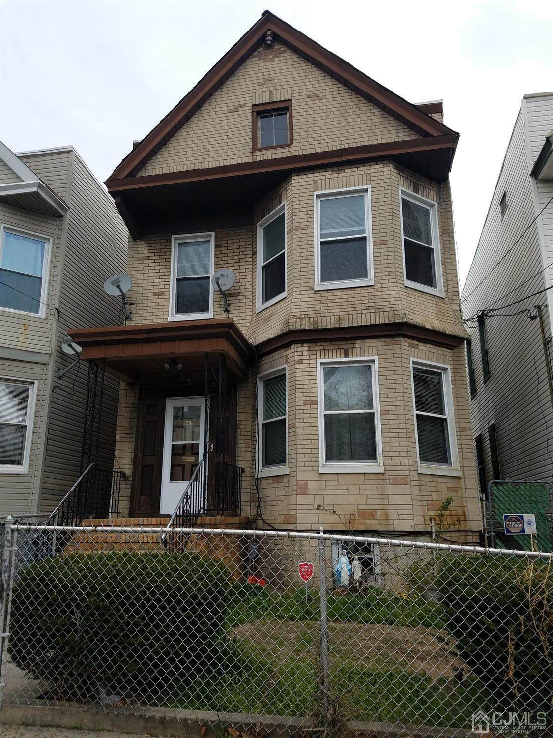 118 Orient Avenue - Photo 1