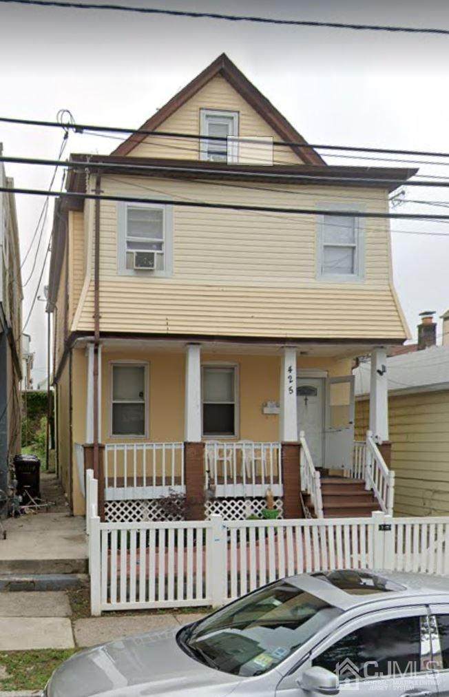 425 Augustine Place - Photo 1