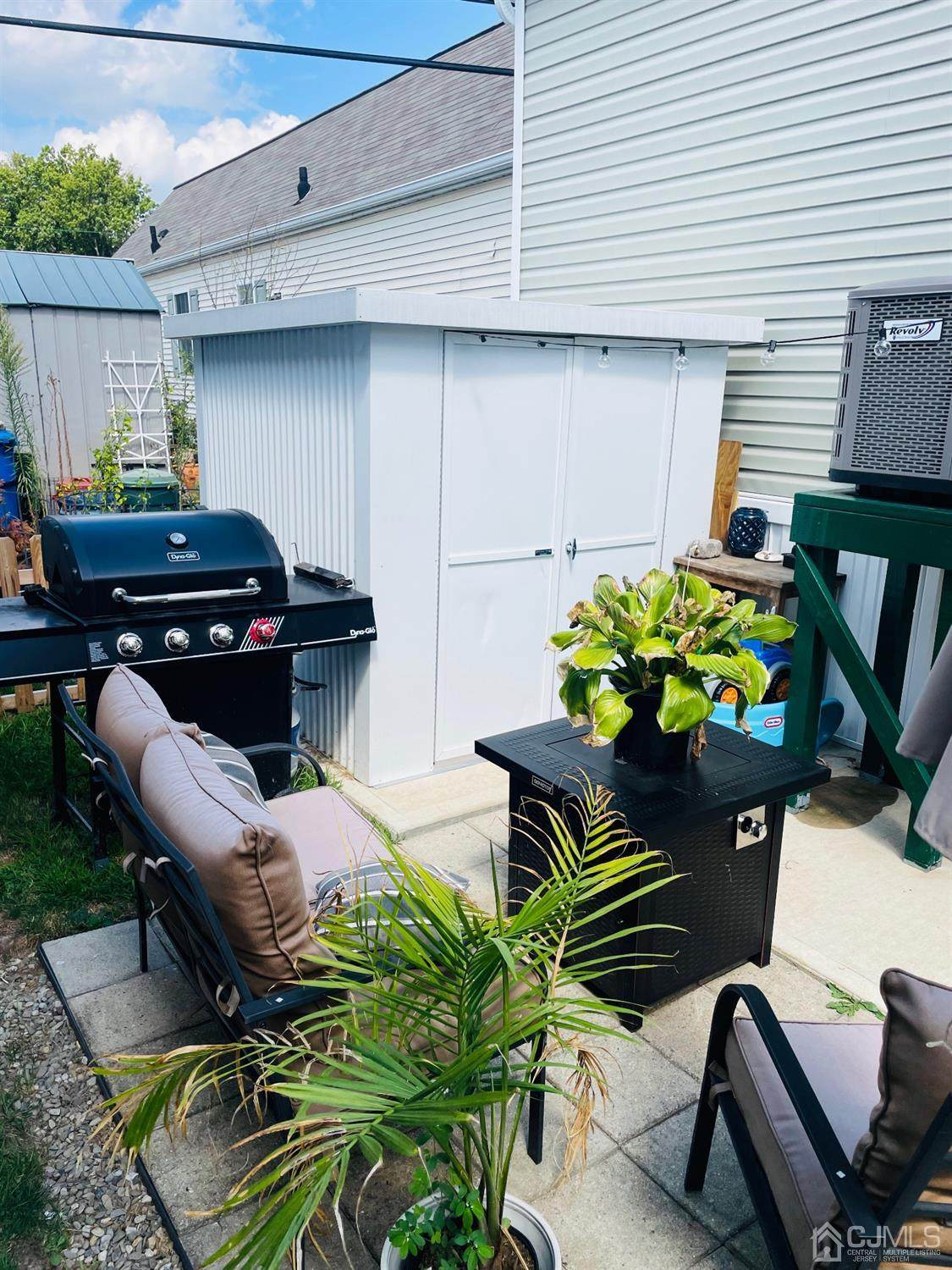 36 Helen Avenue - Photo 1