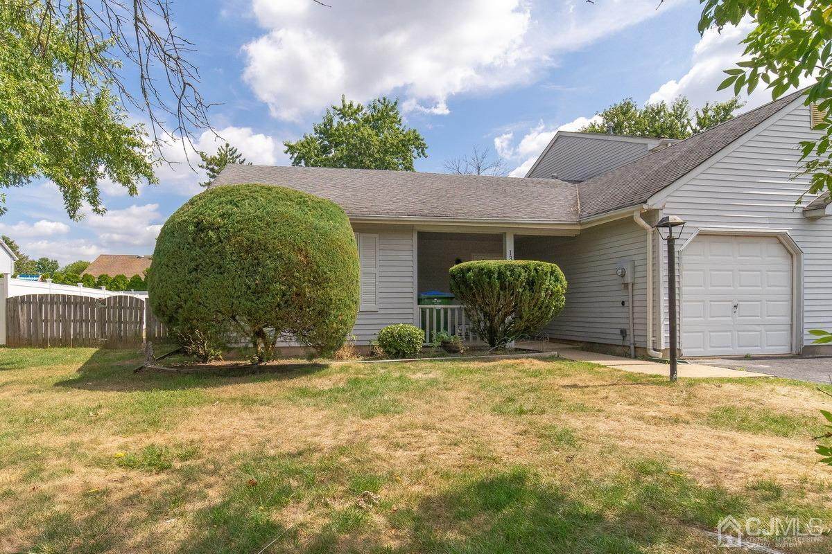 133 Woodbury Road - Photo 1