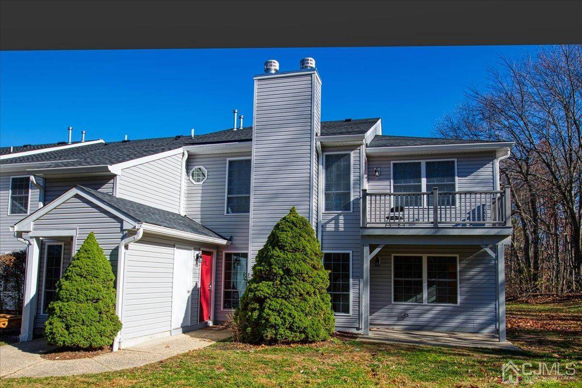 375 Yorkshire Place - Photo 1