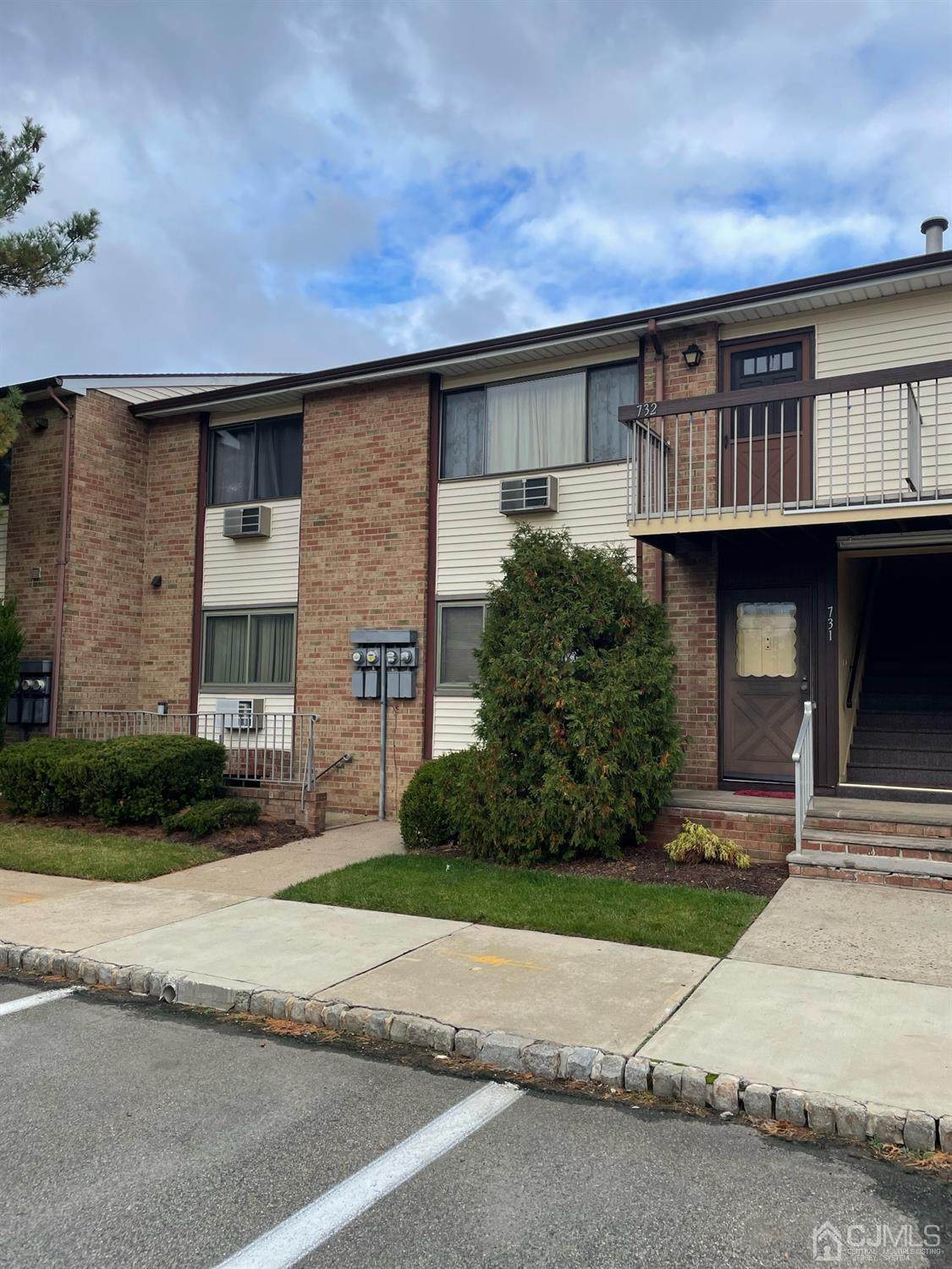 731 Cricket Lane - Photo 1