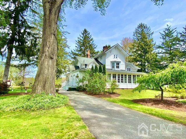 26 Lakeview Drive - Photo 1