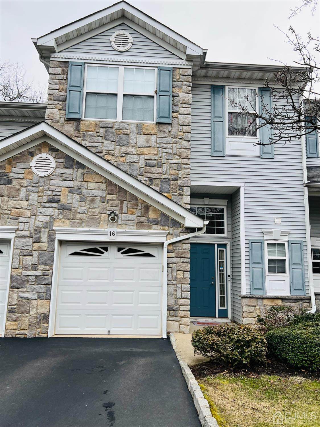 16 Harbor Bay Circle - Photo 1