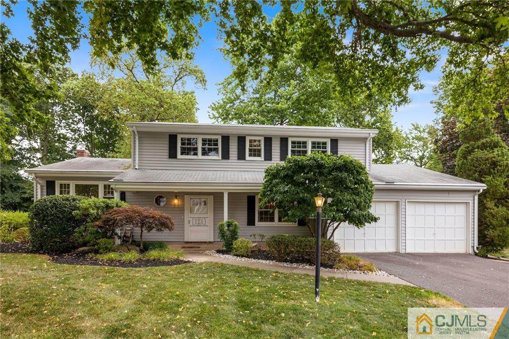8 Deborah Drive - Photo 1