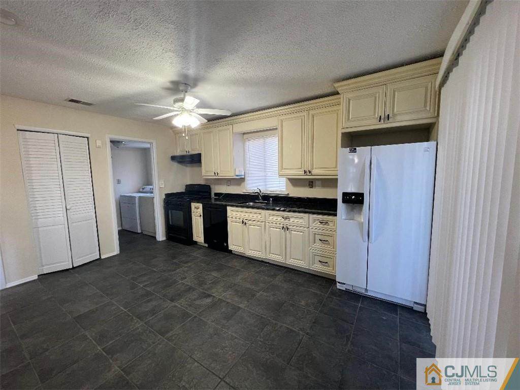 520 Westgate Drive - Photo 1