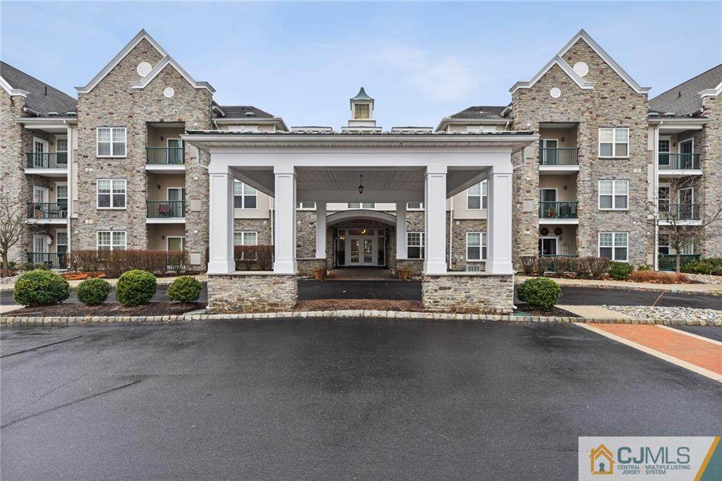 100 Middlesex Boulevard - Photo 1