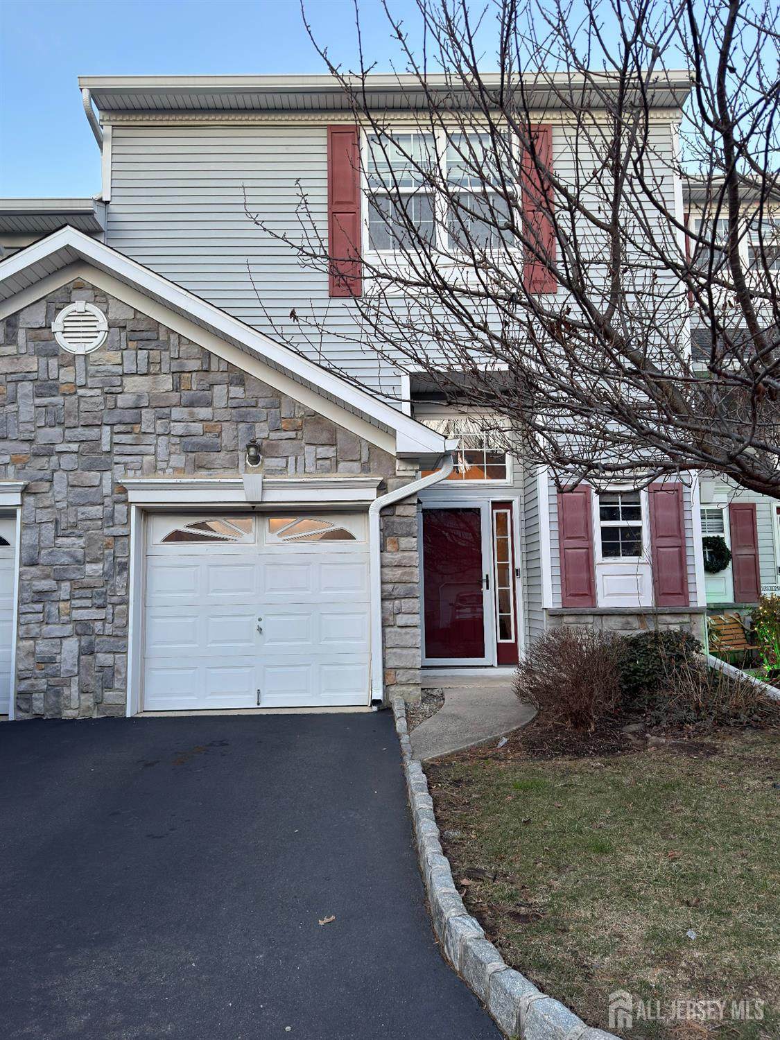 45 Catherine Court - Photo 1