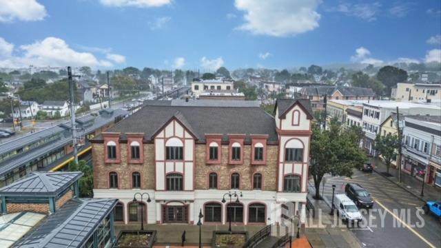 131 N Broadway - Photo 1