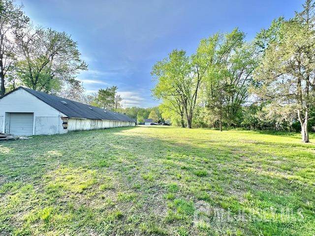 400 Main Street - Photo 1