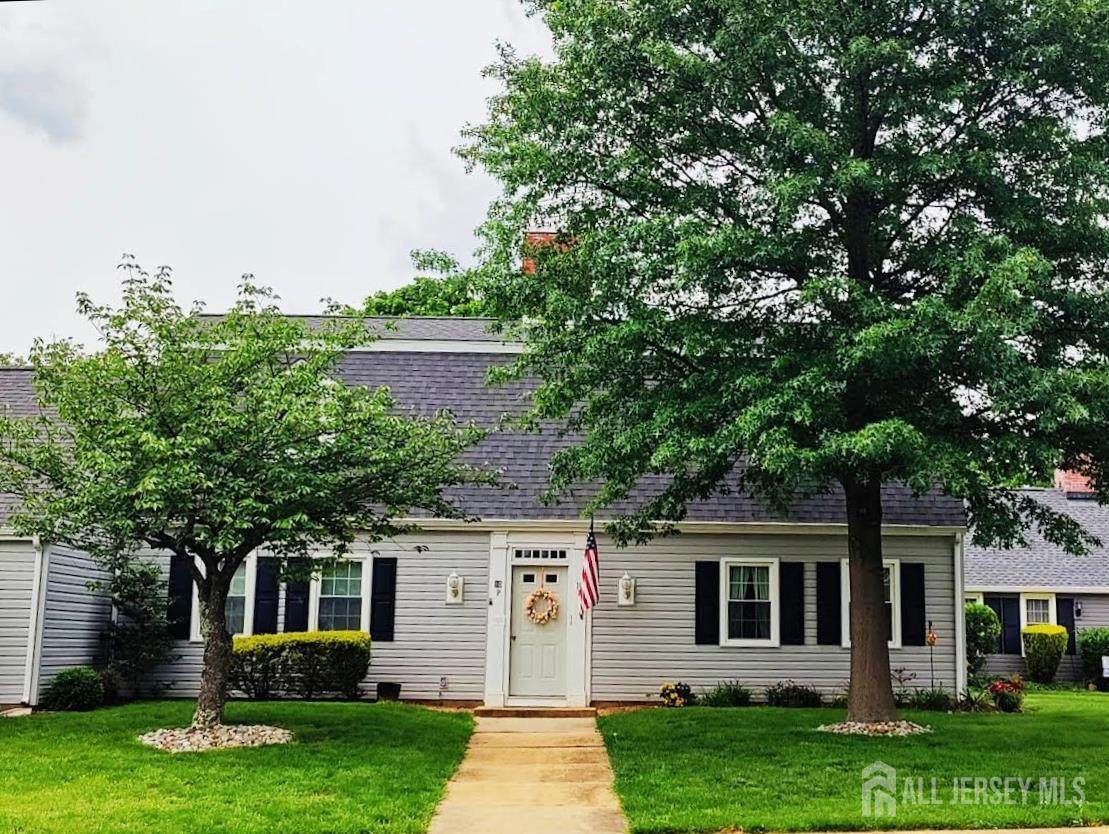 10-P Sussex Way - Photo 1