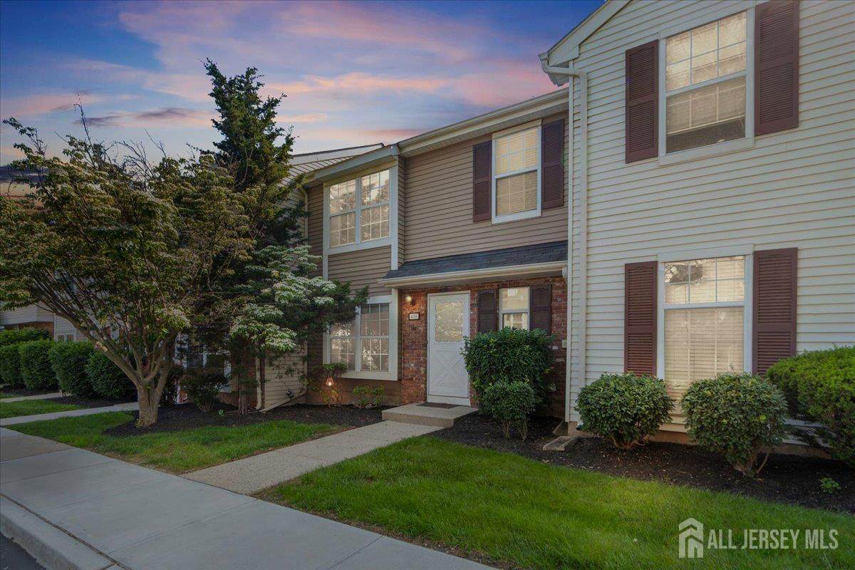 450 Saint Giles Court - Photo 1
