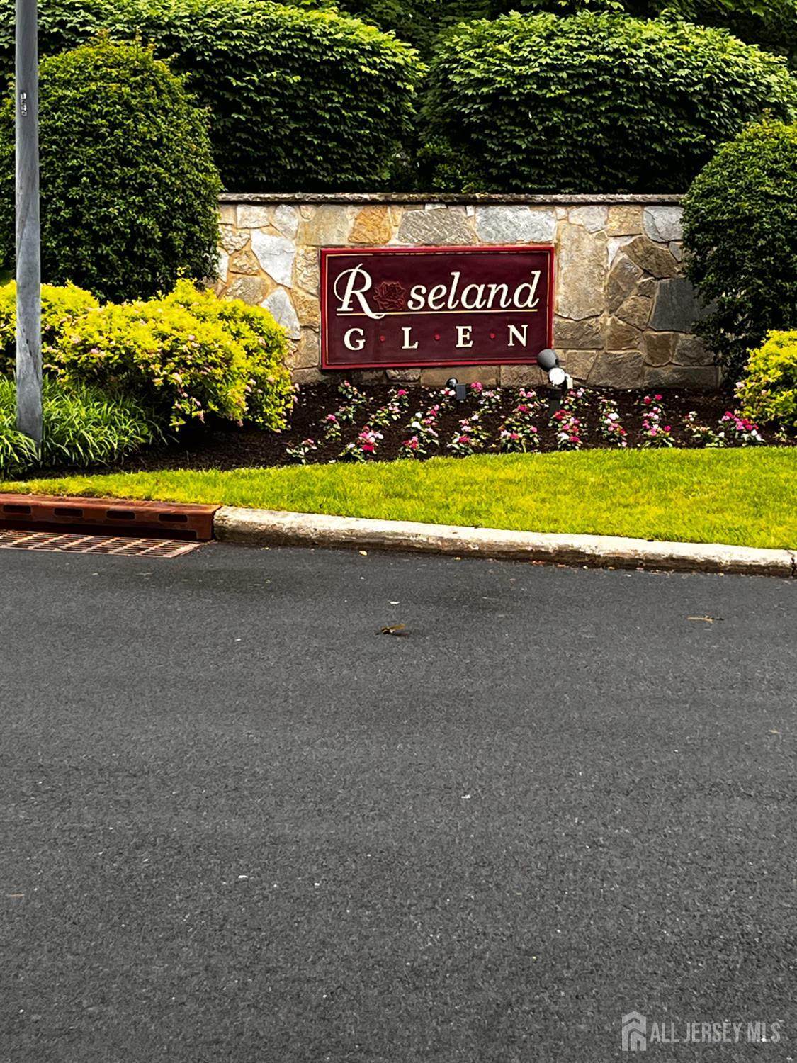 58 Leonard Terrace - Photo 1