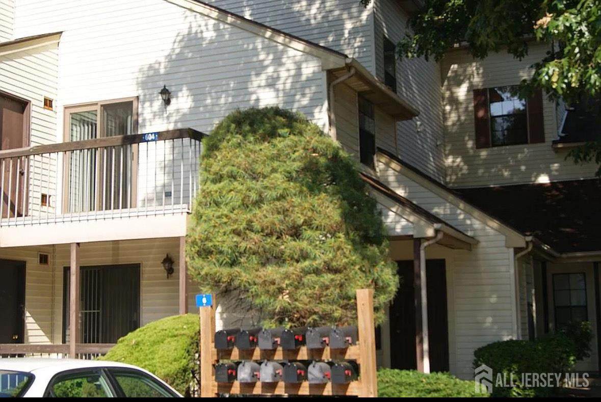 604 Woodbridge Commons Way - Photo 1